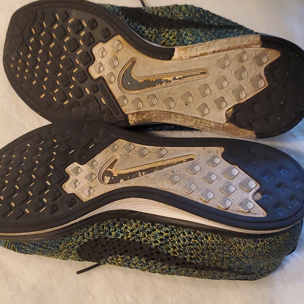 Nike Flyknit Racer - Picture 11 of 12